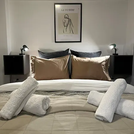 Lara Apartment