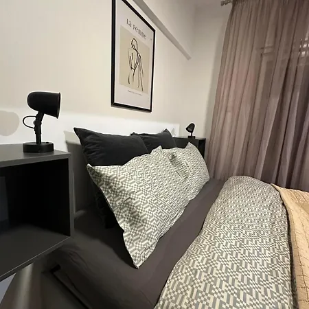 Lara Apartment *